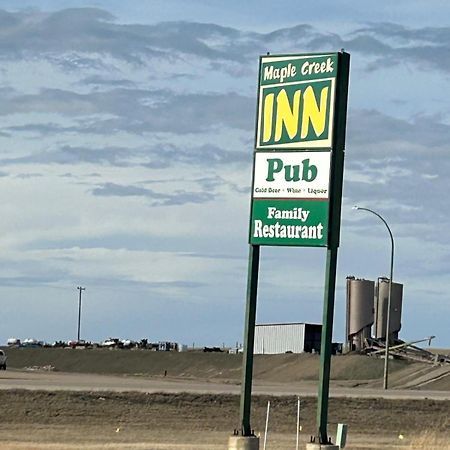 Maple Creek Motor Inn Zewnętrze zdjęcie