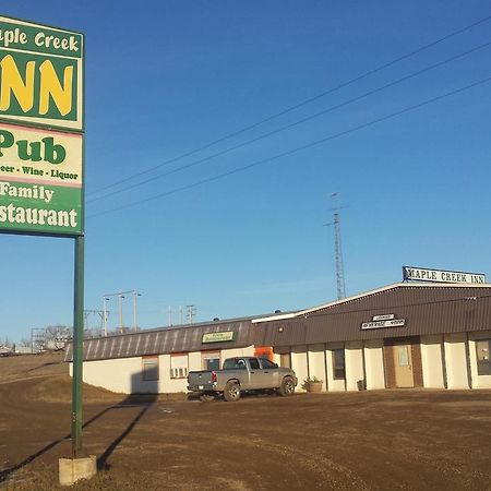 Maple Creek Motor Inn Zewnętrze zdjęcie